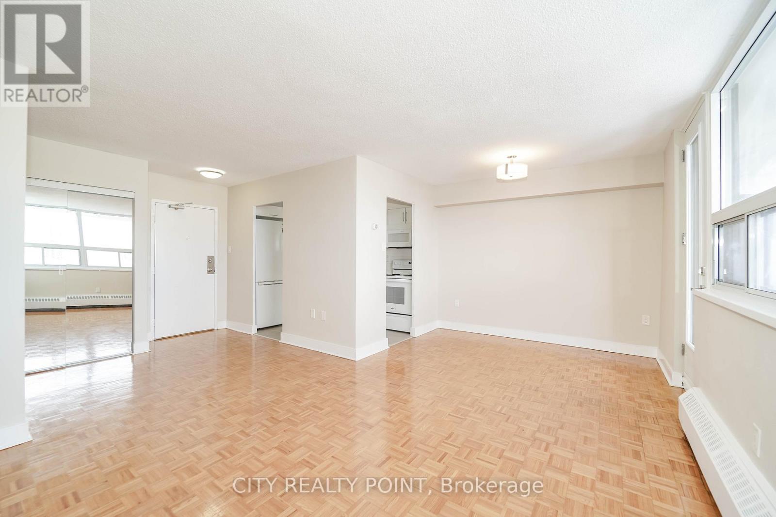 1008 - 1500 Bathurst Street, Toronto (Humewood-Cedarvale), Ontario  M5P 3L3 - Photo 4 - C12768512