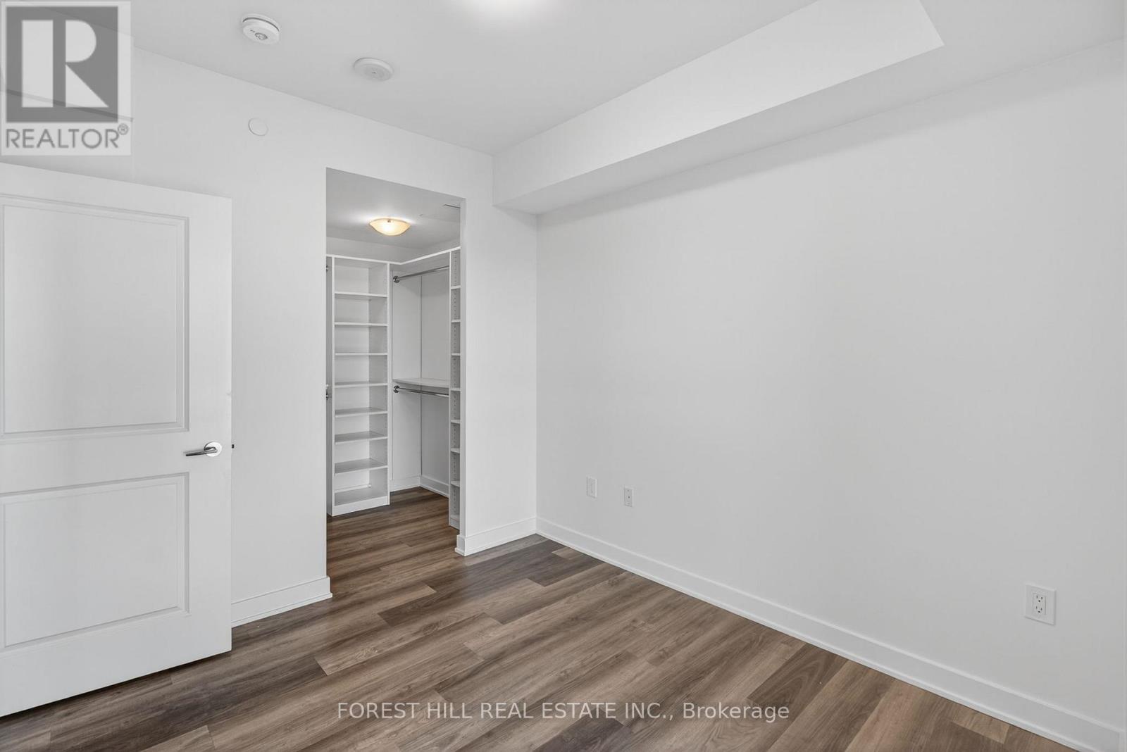 529 - 100 Eagle Rock Way, Vaughan, Ontario  L6A 5B9 - Photo 11 - N12862092