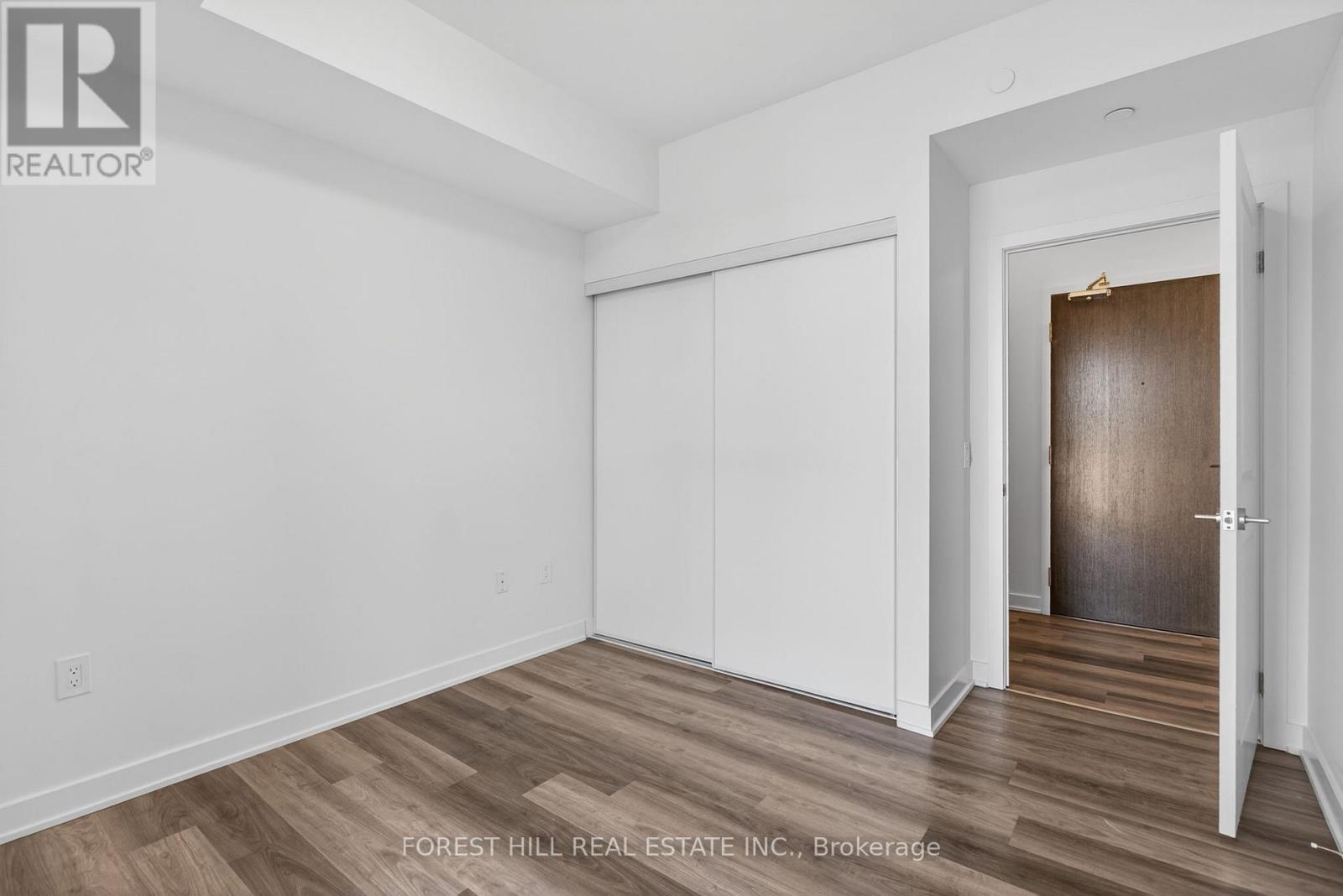 529 - 100 Eagle Rock Way, Vaughan, Ontario  L6A 5B9 - Photo 21 - N12862092