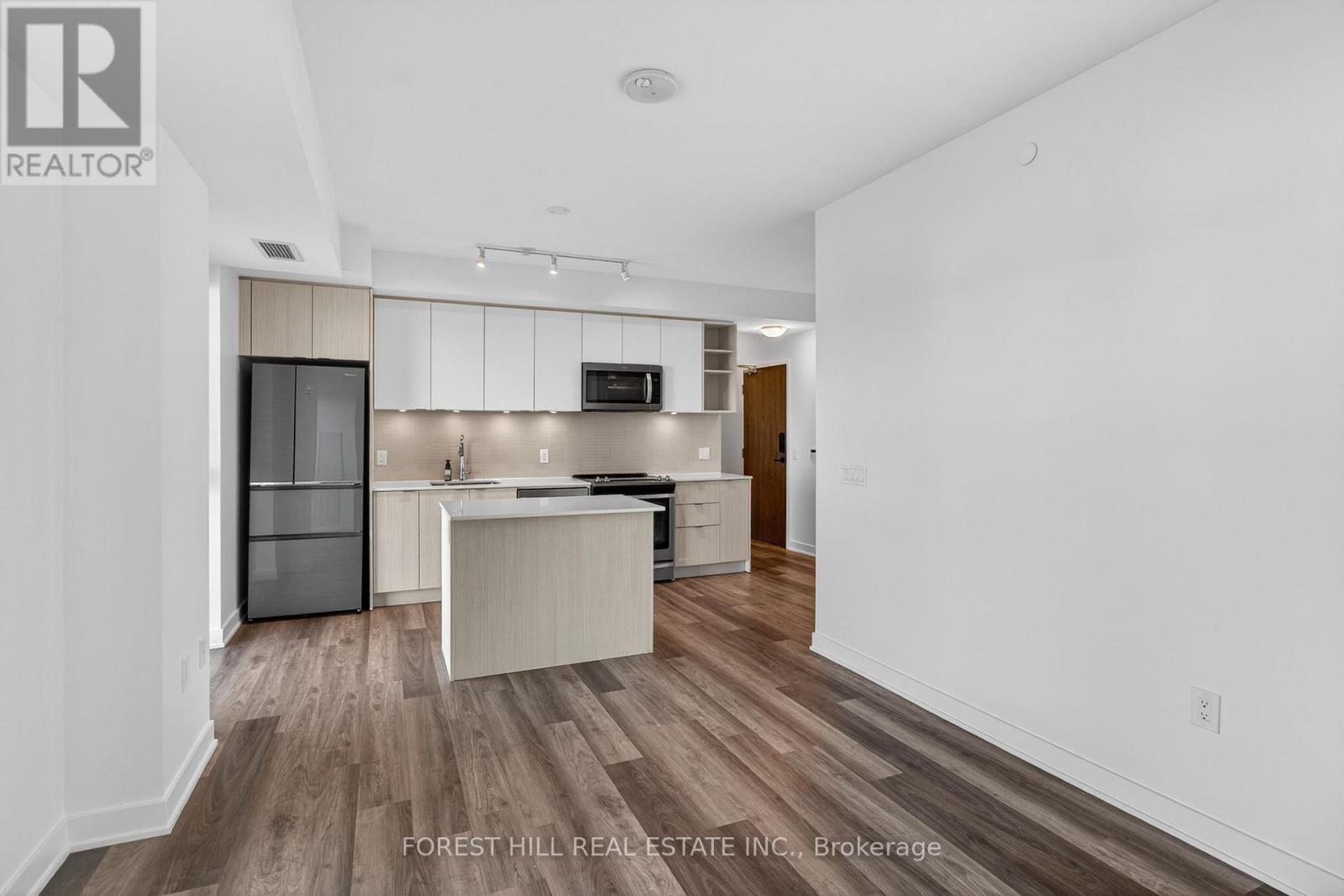 529 - 100 Eagle Rock Way, Vaughan, Ontario  L6A 5B9 - Photo 4 - N12862092