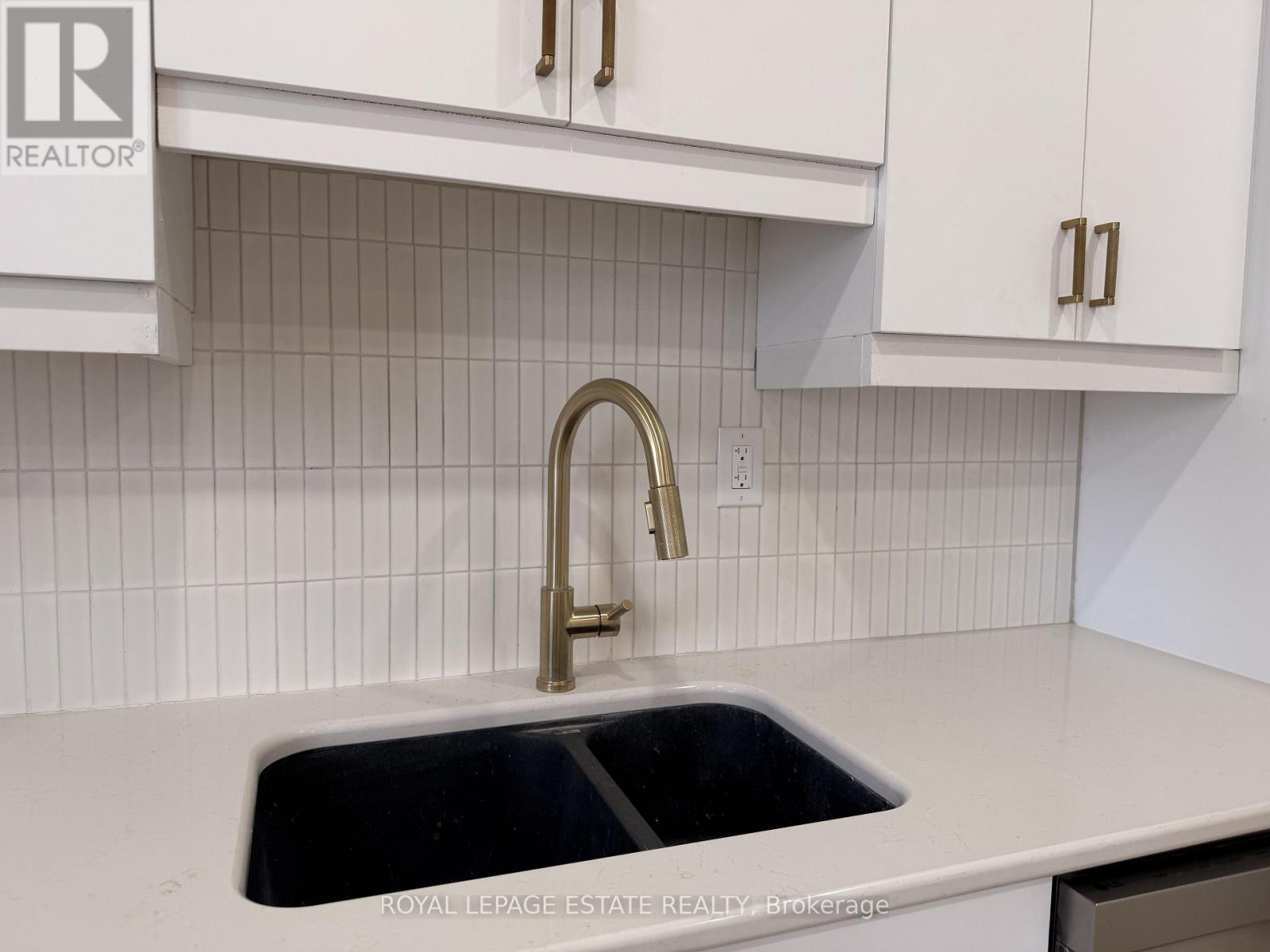 Rear - 67 Wayland Avenue, Toronto (East End-Danforth), Ontario  M4E 3C8 - Photo 7 - E12747994