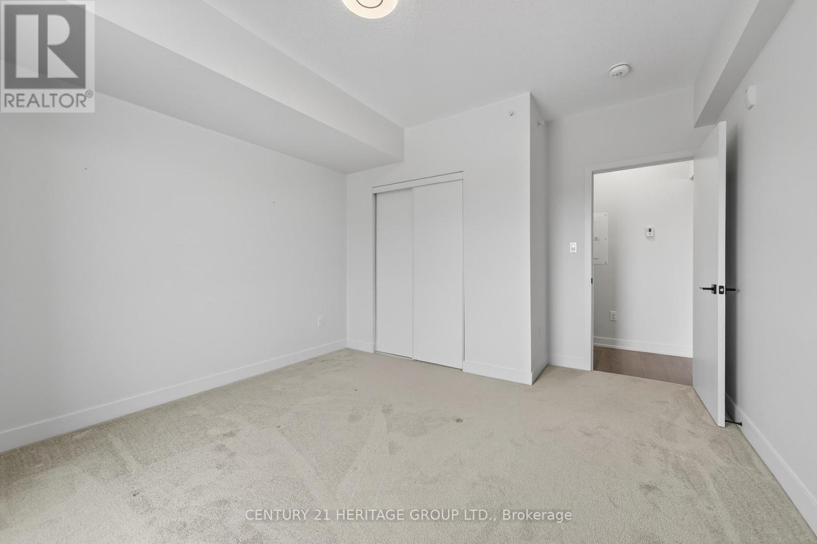 4 Spice Way, Barrie, Ontario  L9J 0M2 - Photo 21 - S12862132