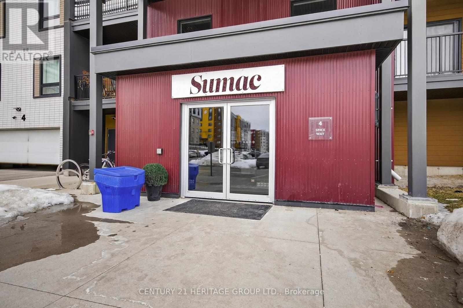 4 Spice Way, Barrie, Ontario  L9J 0M2 - Photo 3 - S12862132