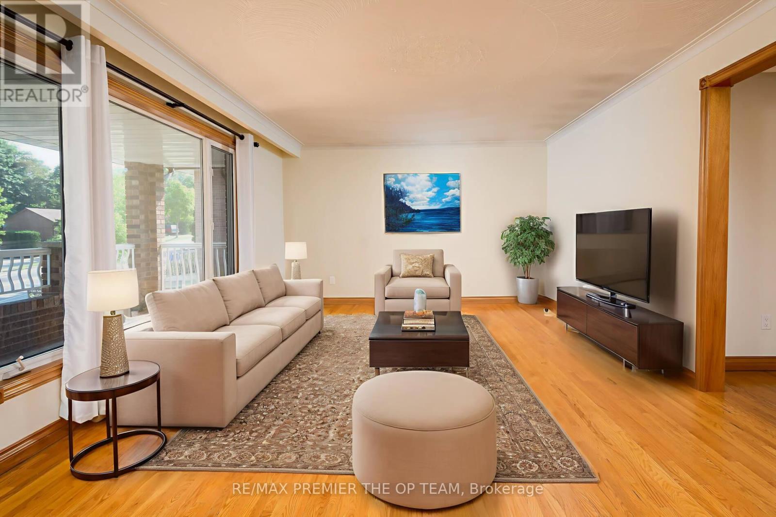 123 Willis Road, Vaughan, Ontario  L4L 2S4 - Photo 9 - N12722600