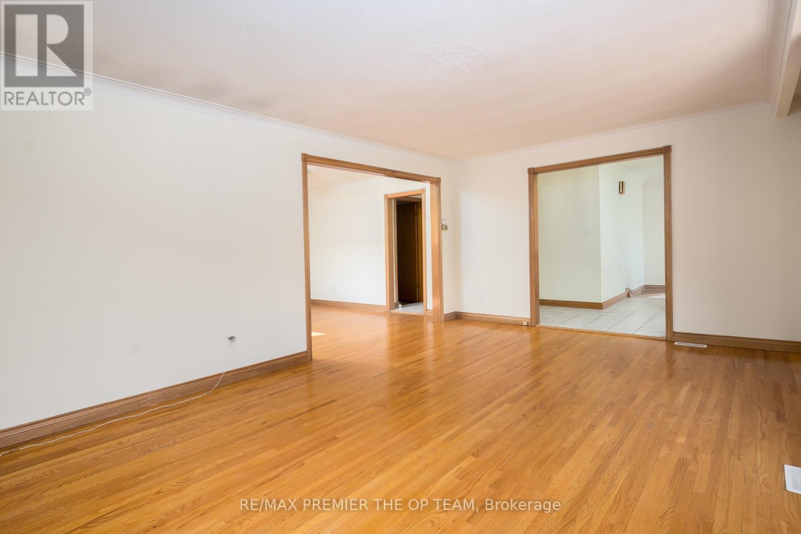 123 Willis Road, Vaughan, Ontario  L4L 2S4 - Photo 10 - N12722600