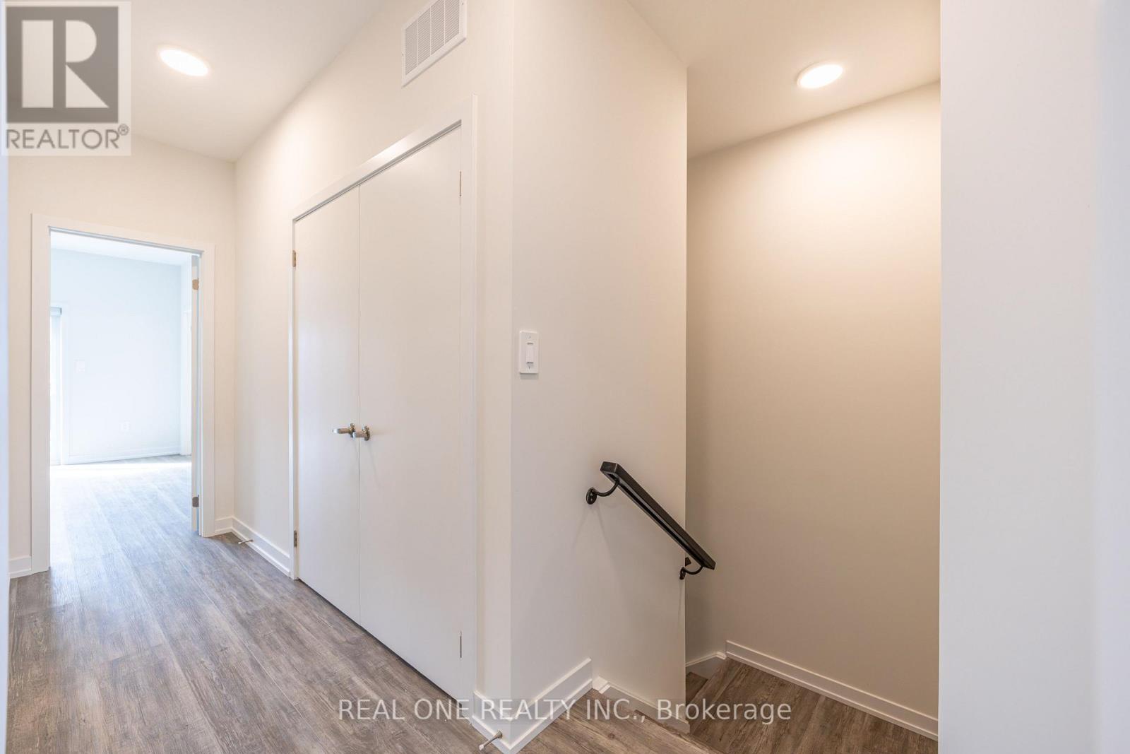 6 Mermot Lane, Richmond Hill, Ontario  L4B 0J5 - Photo 25 - N12780480