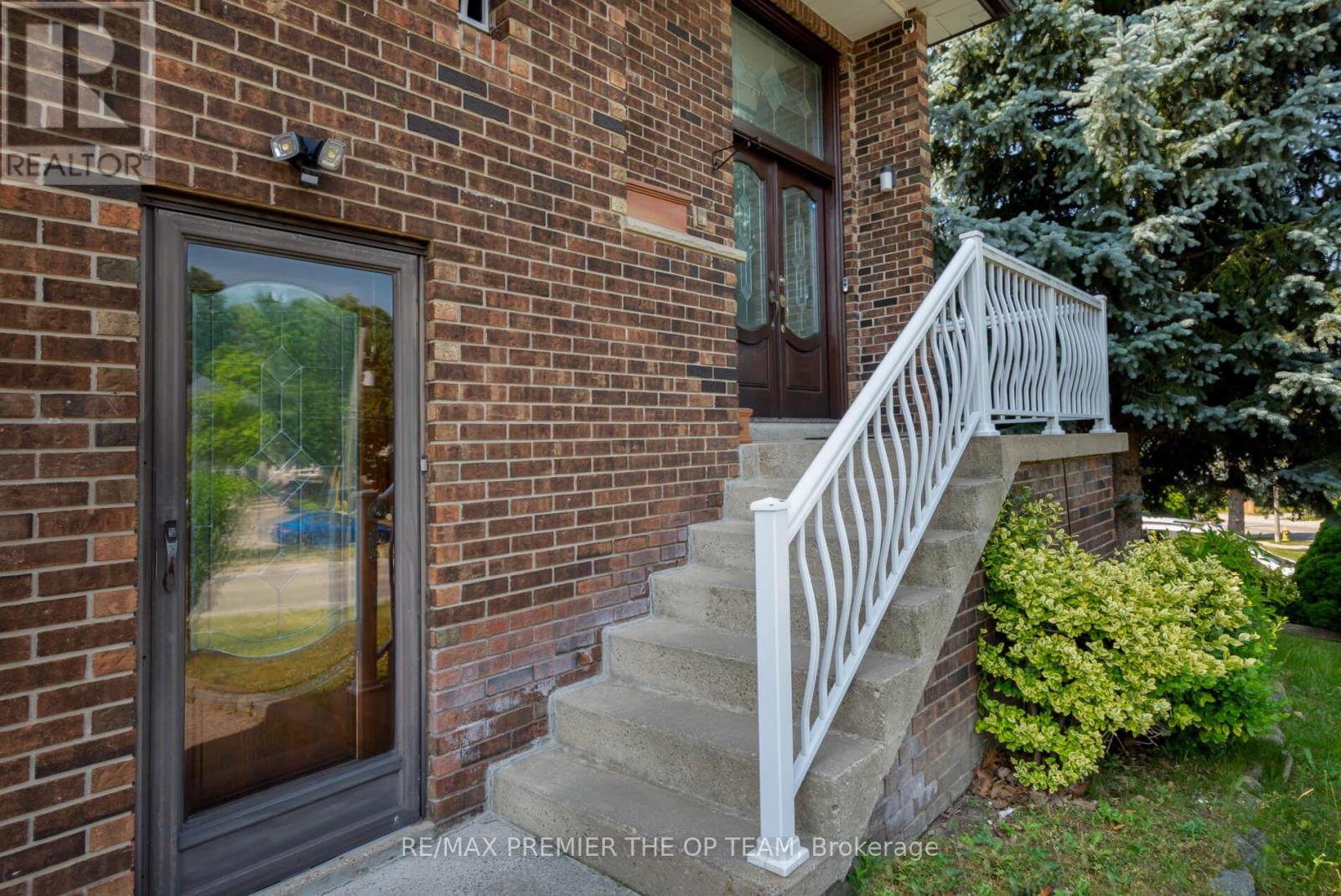 123 Willis Road, Vaughan, Ontario  L4L 2S4 - Photo 5 - N12722600
