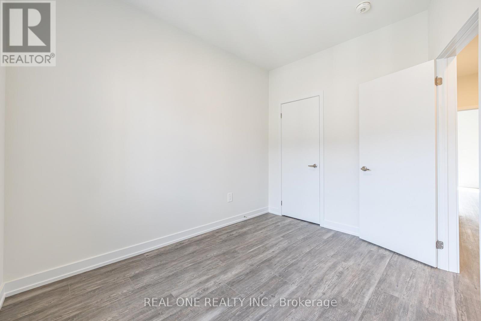 6 Mermot Lane, Richmond Hill, Ontario  L4B 0J5 - Photo 18 - N12780480