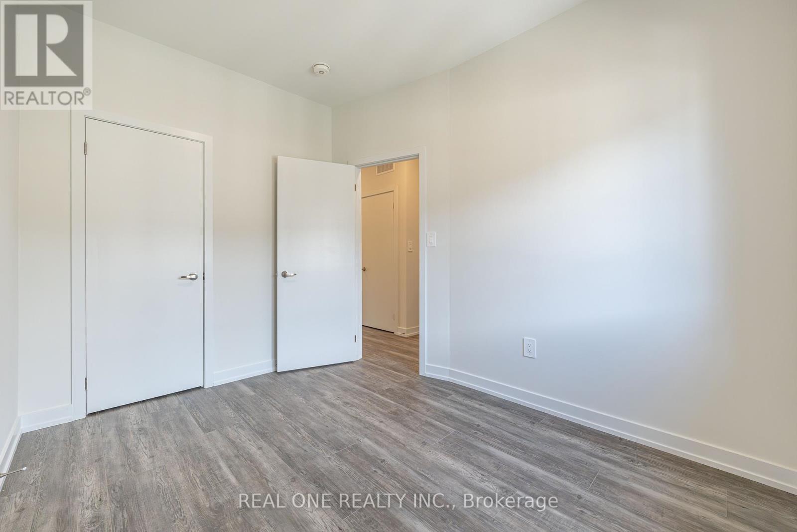 6 Mermot Lane, Richmond Hill, Ontario  L4B 0J5 - Photo 19 - N12780480