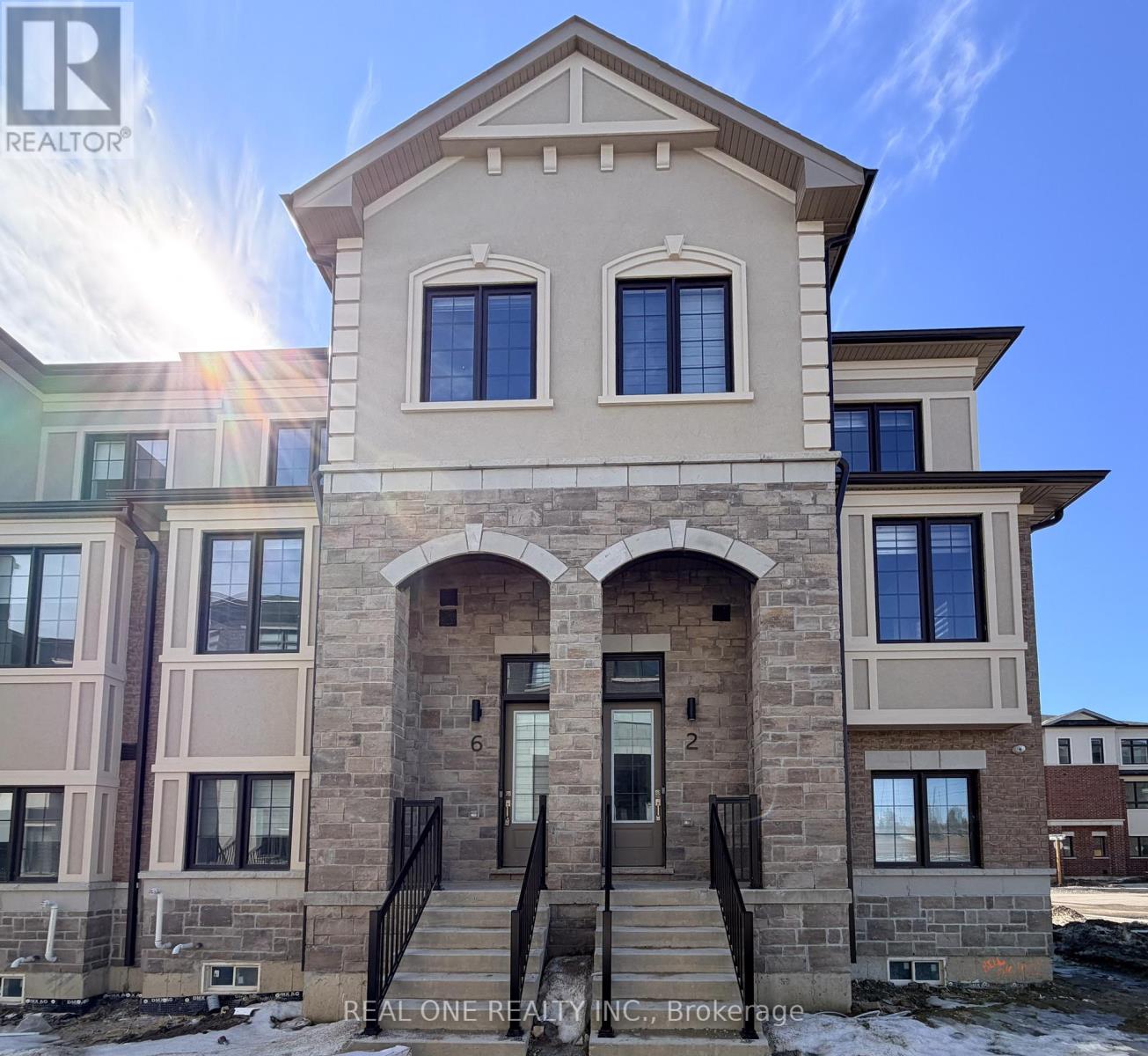 6 Mermot Lane, Richmond Hill, Ontario  L4B 0J5 - Photo 3 - N12780480