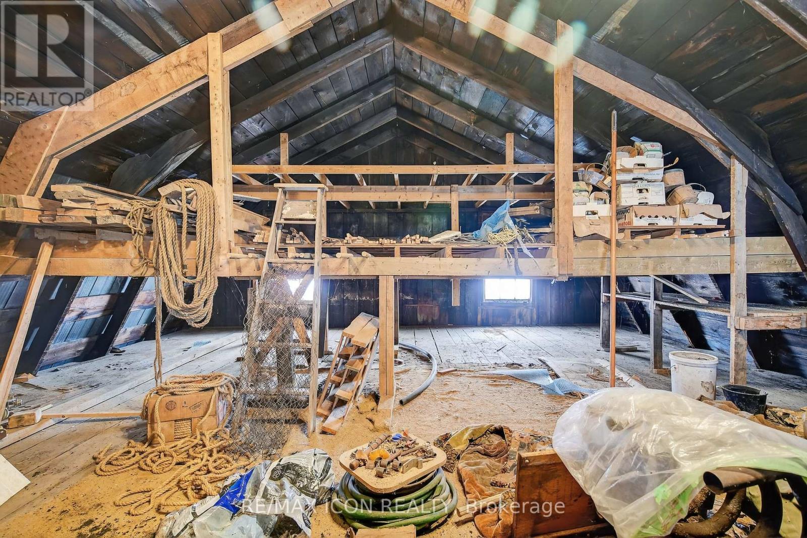 Photo 39 of 49 for 38236 Fingal Line