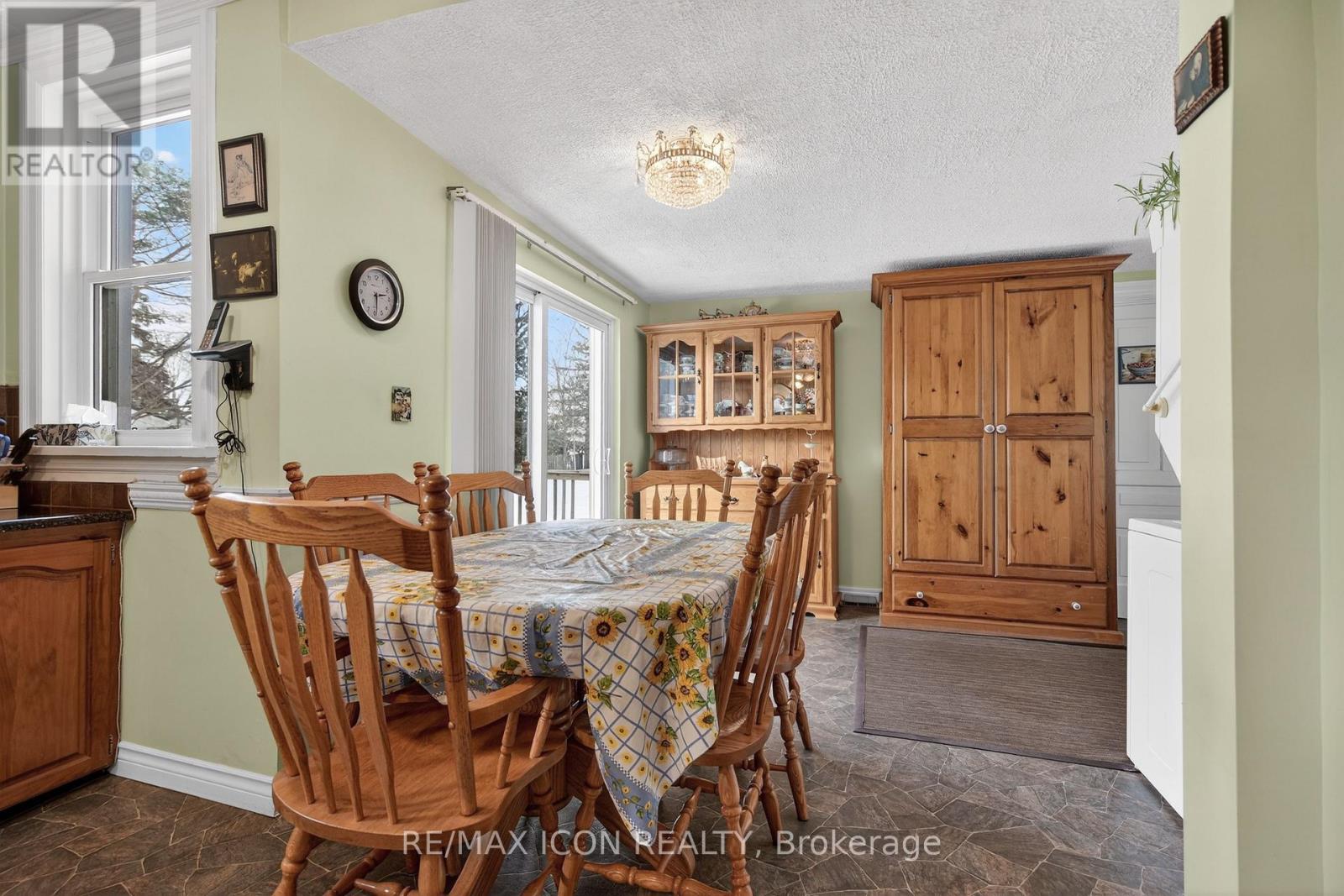 38236 Fingal Line, Southwold, Ontario  N5P 3S5 - Photo 17 - X12724300