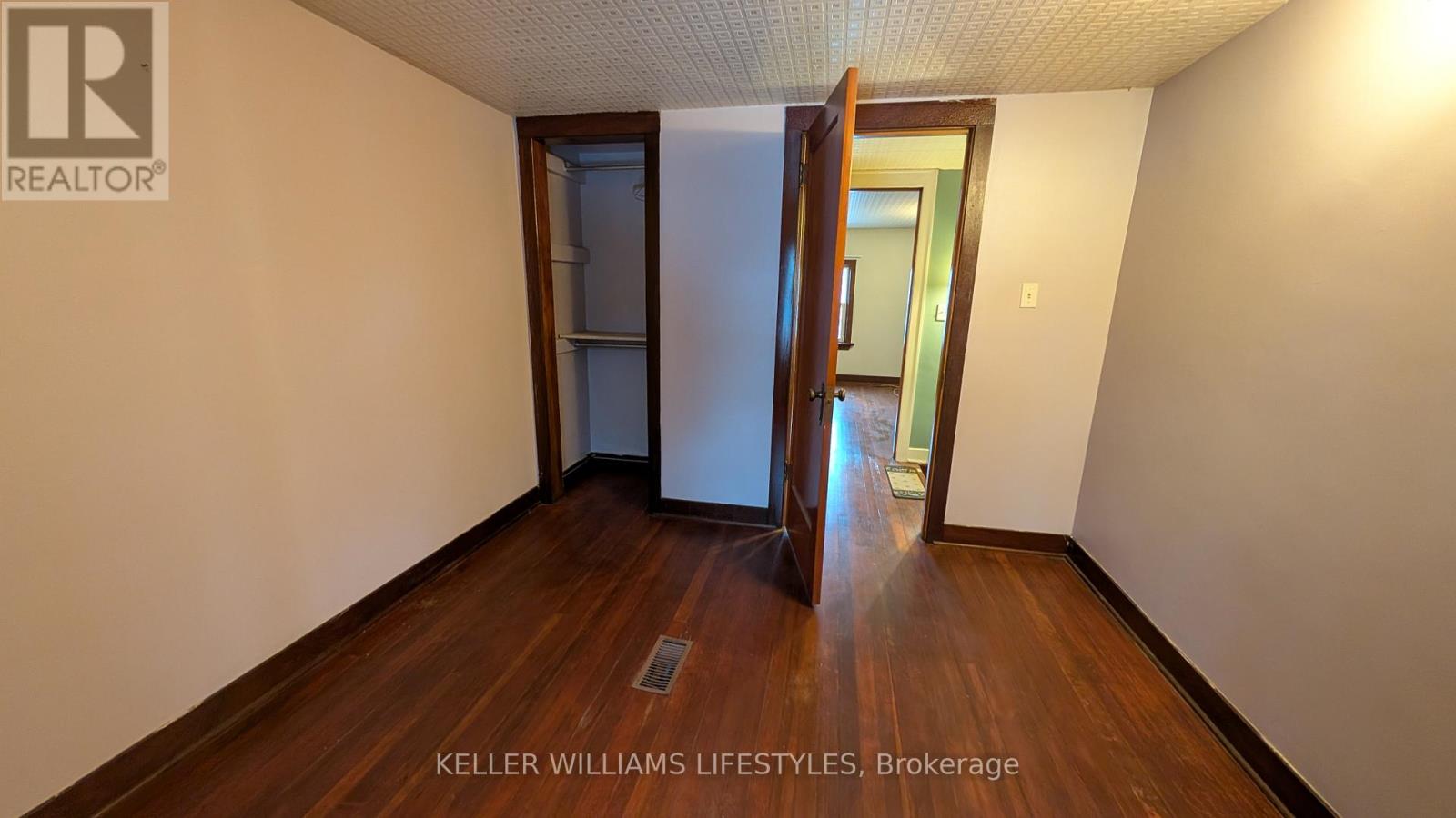 1004 Hamilton Road, London East, Ontario  N5W 1A5 - Photo 18 - X12820328