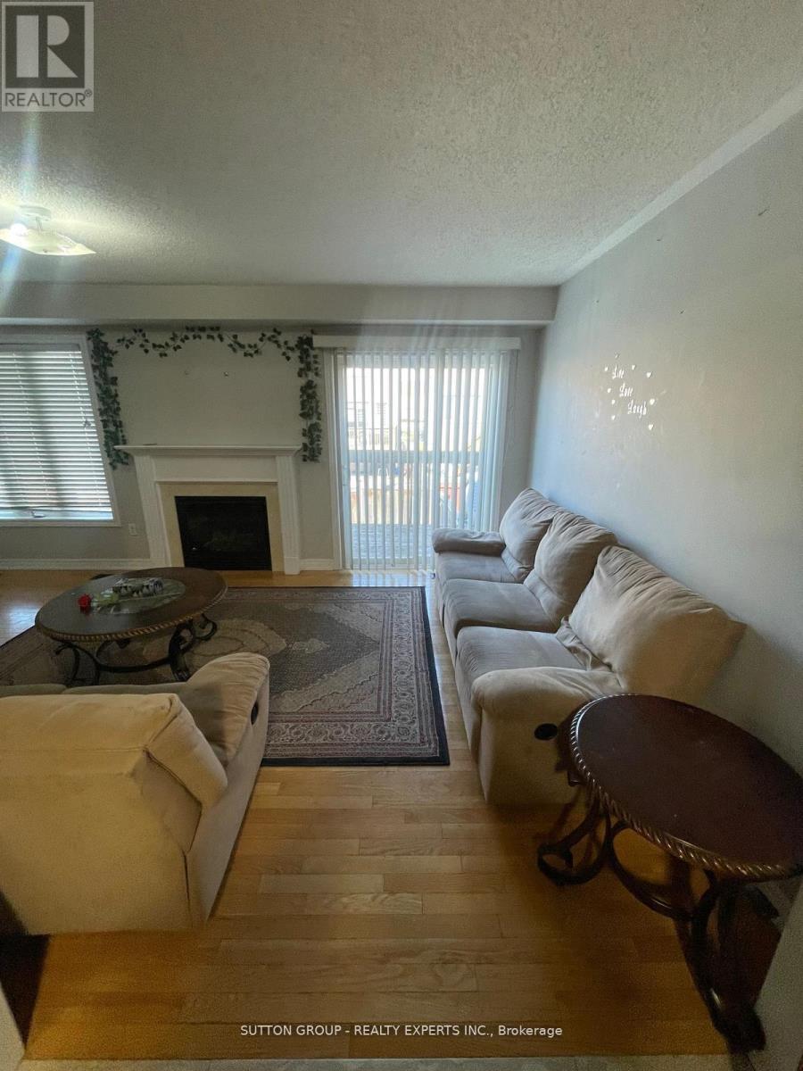 16 Freedom Oaks Trail, Brampton, Ontario  L6P 0B5 - Photo 9 - W12861980