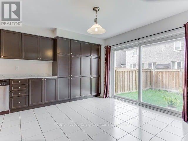 4 Dublin Road, Brampton, Ontario  L7A 0T6 - Photo 8 - W12861992