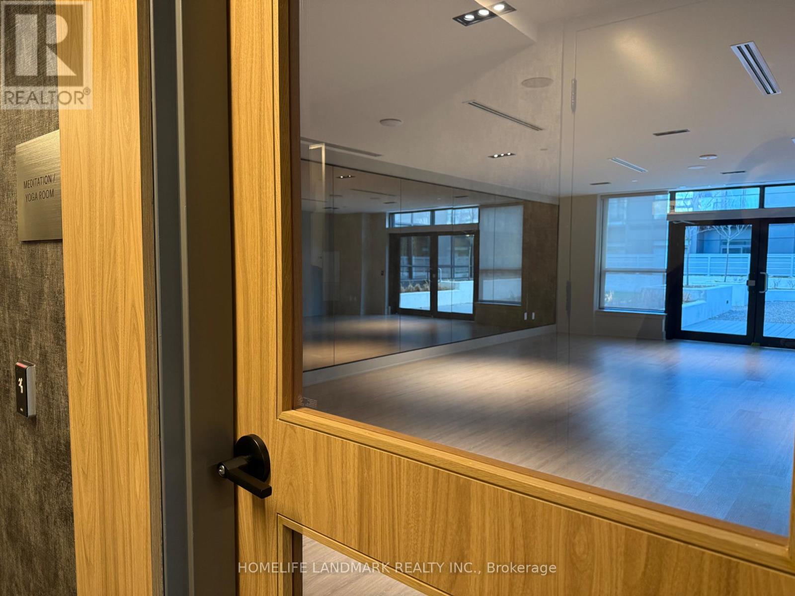 2210 - 4130 Parkside Village Drive, Mississauga, Ontario  L5B 3M8 - Photo 17 - W12862144