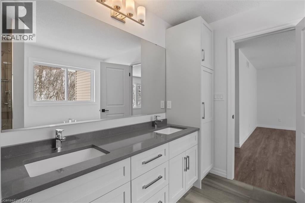 74 Quarry Park Drive, Kitchener, Ontario  N2B 3J7 - Photo 13 - 40803863