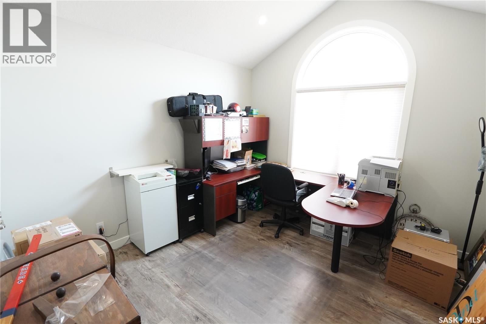 44 Crescent Drive, Avonlea, Saskatchewan  S0H 0C0 - Photo 13 - SK030007