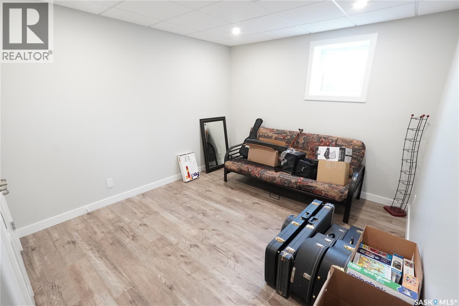 44 Crescent Drive, Avonlea, Saskatchewan  S0H 0C0 - Photo 17 - SK030007