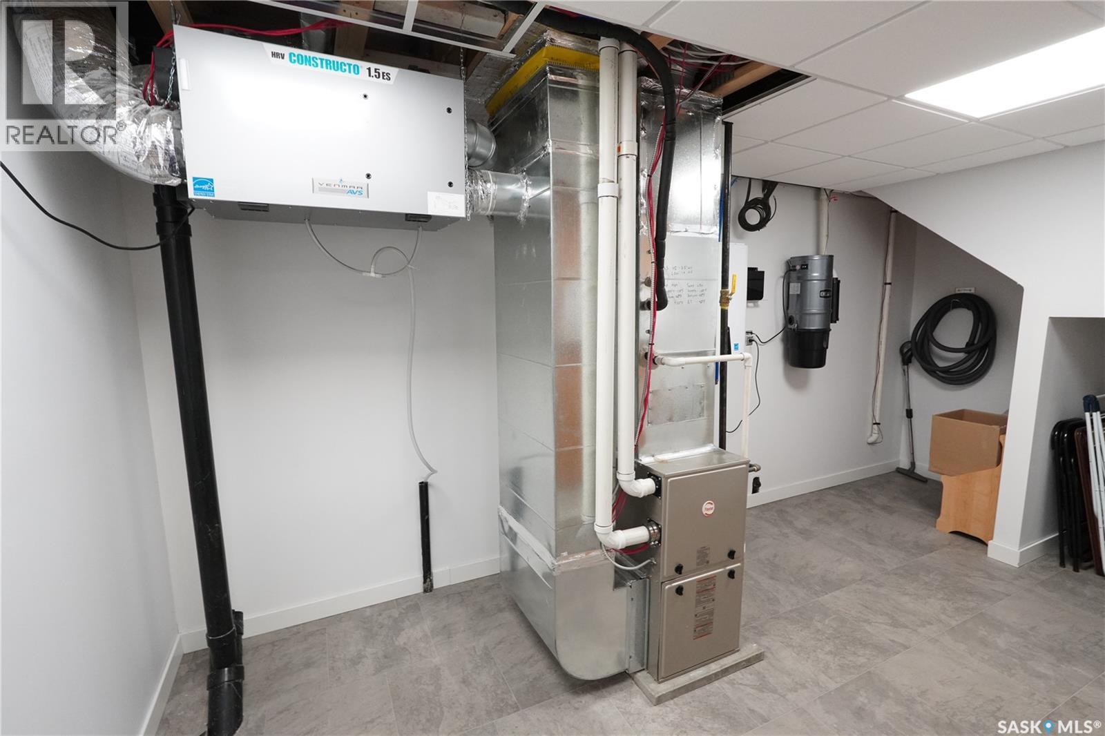 44 Crescent Drive, Avonlea, Saskatchewan  S0H 0C0 - Photo 20 - SK030007