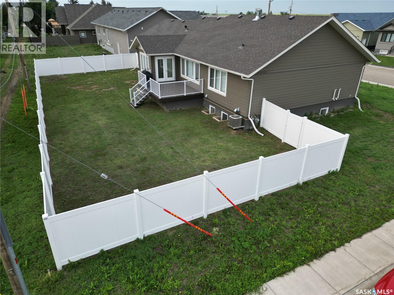 44 Crescent Drive, Avonlea, Saskatchewan  S0H 0C0 - Photo 27 - SK030007