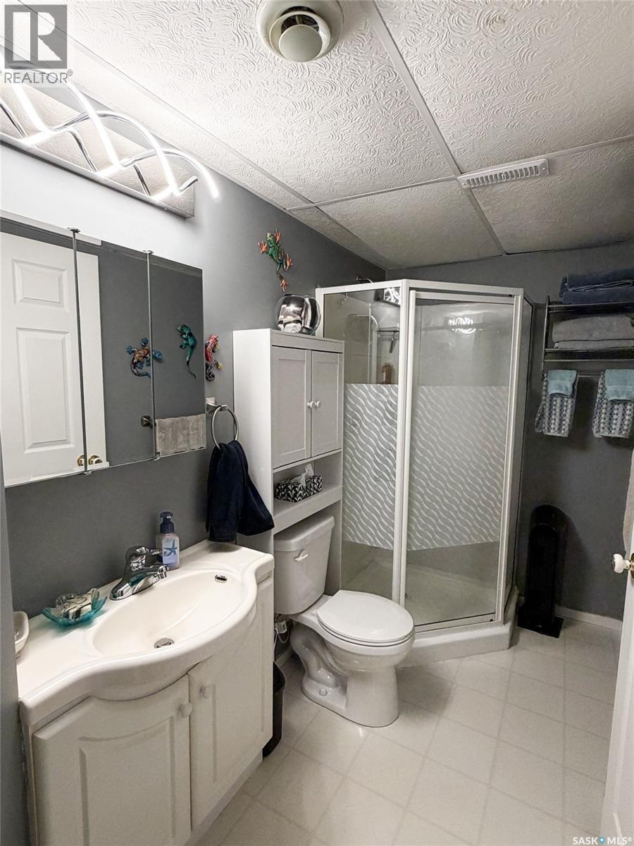 1 Morin Crescent, Meadow Lake, Saskatchewan  S9X 1Z8 - Photo 24 - SK030001