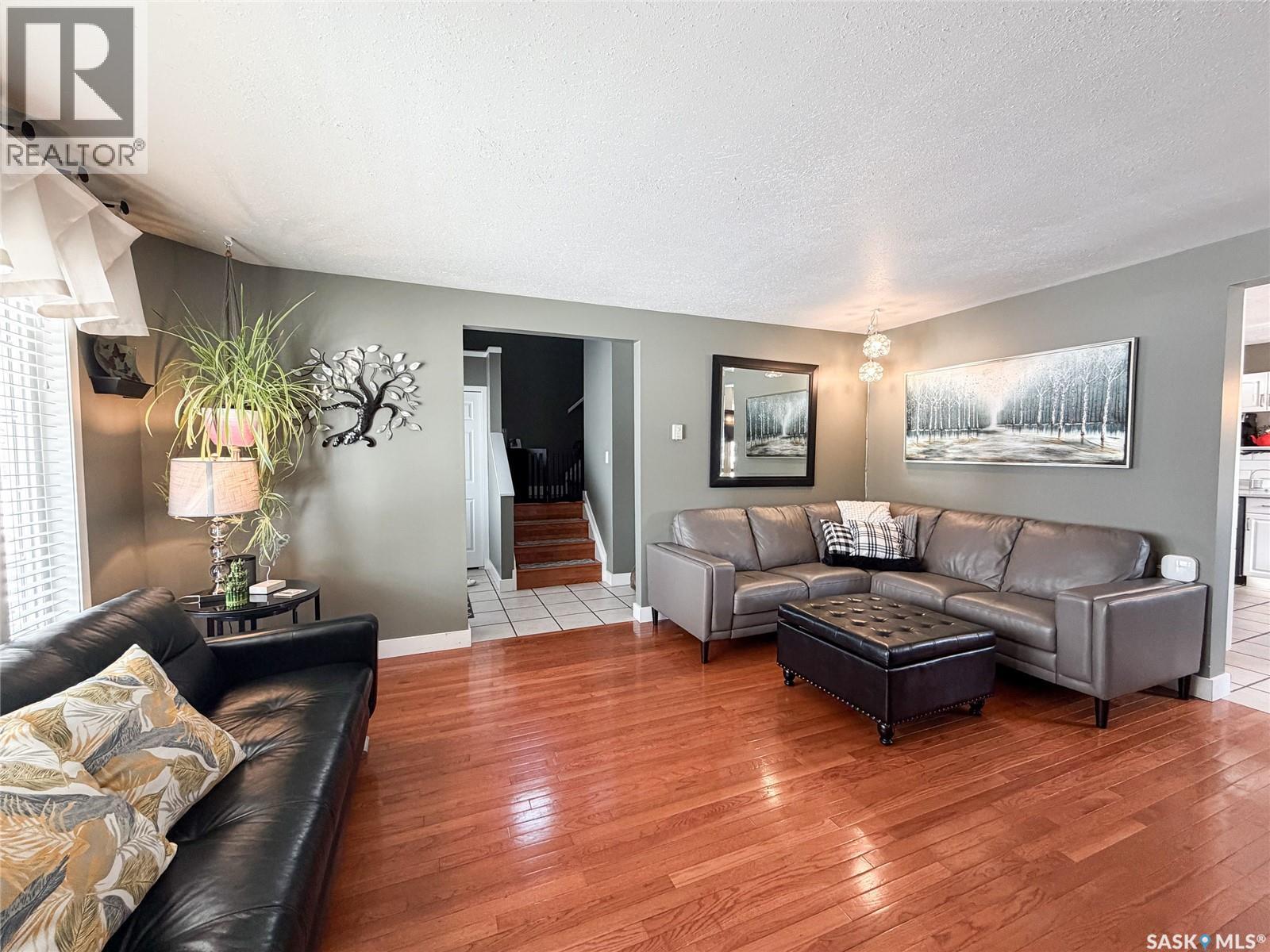 1 Morin Crescent, Meadow Lake, Saskatchewan  S9X 1Z8 - Photo 6 - SK030001