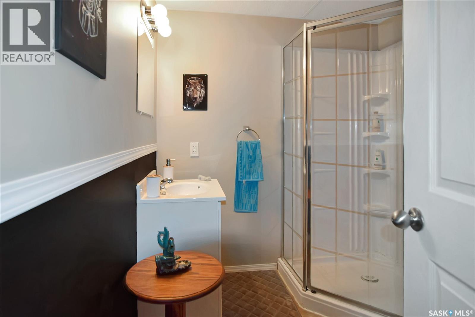 208-210 Criddle Avenue, Crooked Lake, Saskatchewan  S0G 1E0 - Photo 25 - SK029959