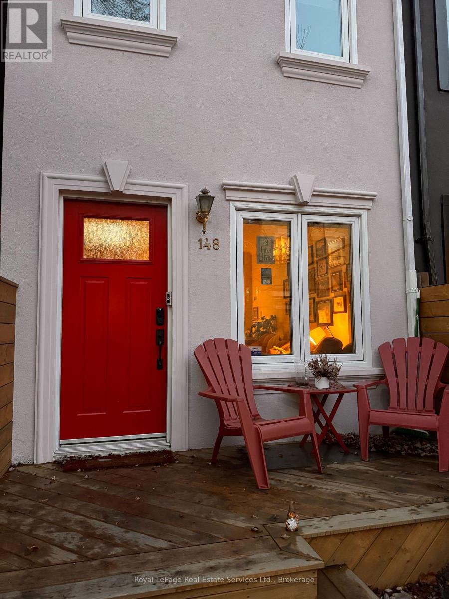 148 Major Street, Toronto, Ontario  M5S 2L2 - Photo 2 - C12859286