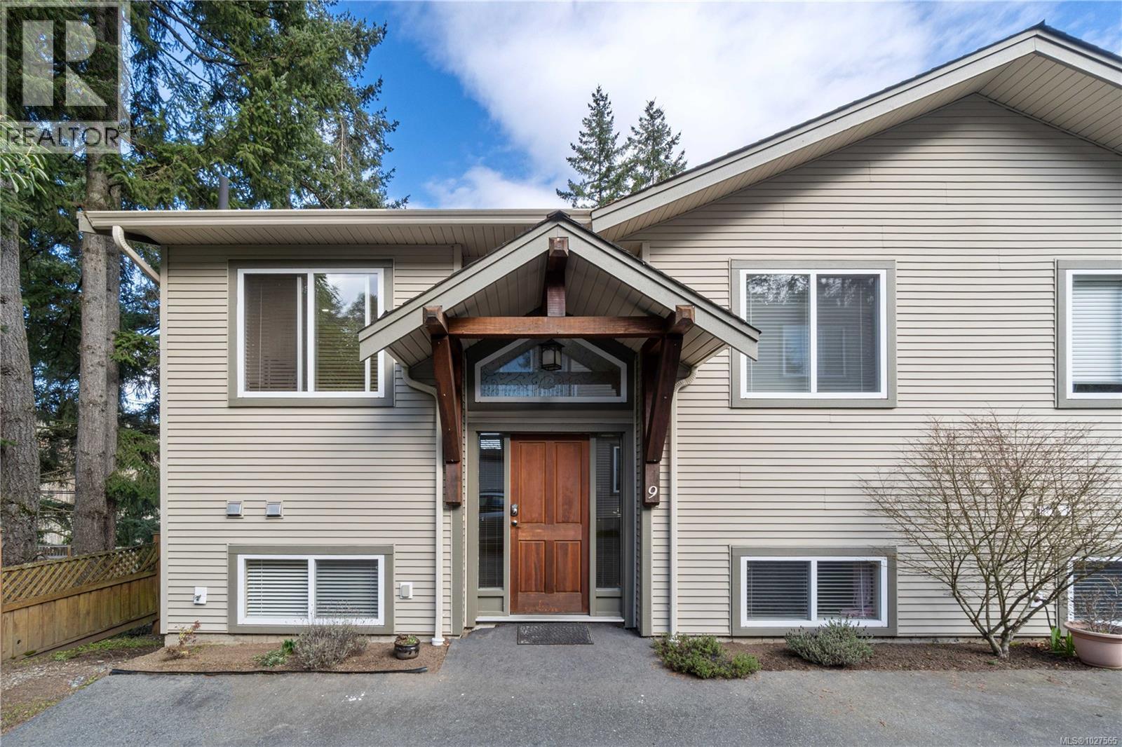 9 1129B 2nd Ave, Ladysmith, British Columbia