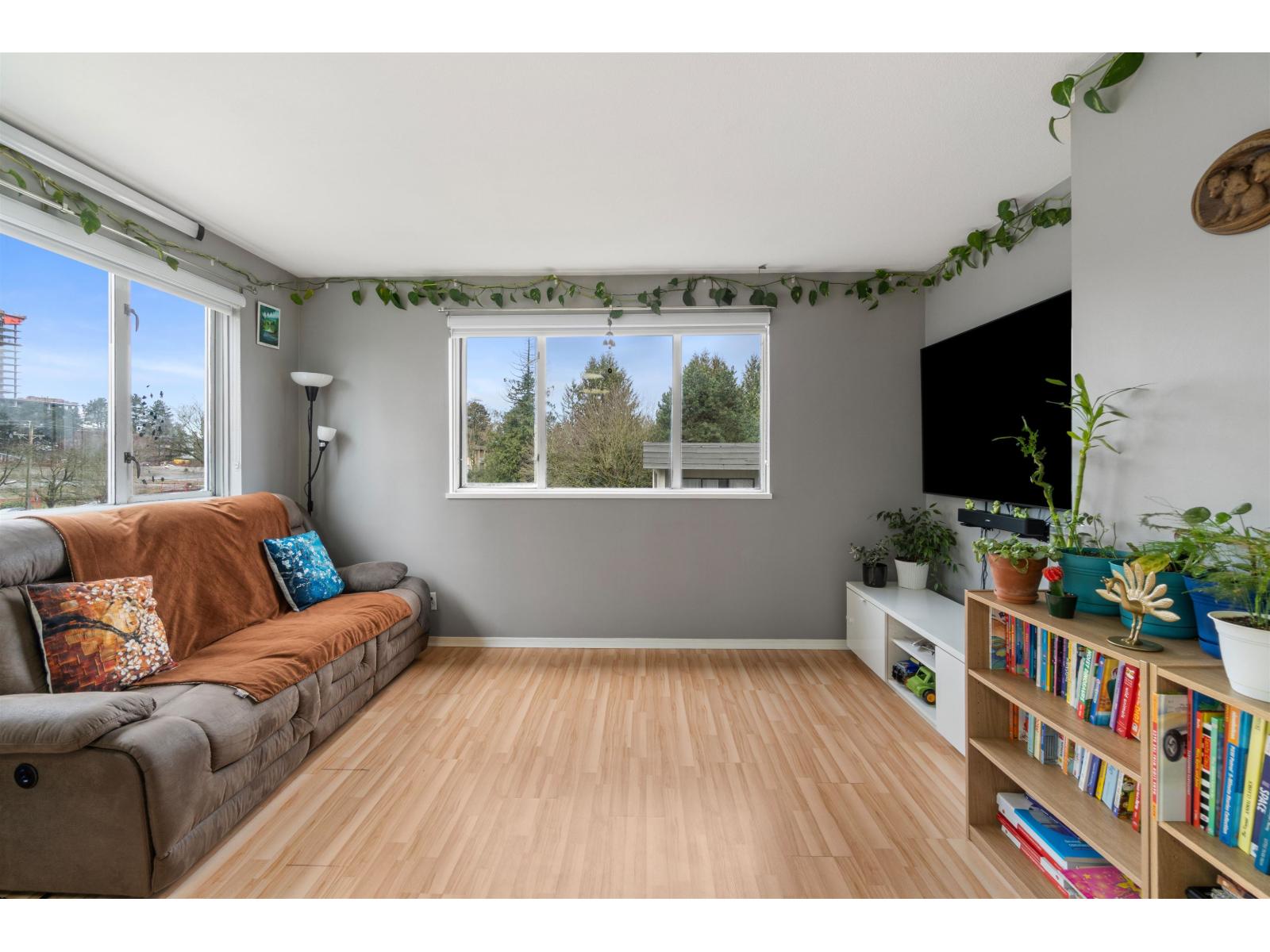 401 10533 University Drive, Surrey, British Columbia  V3T 5T7 - Photo 11 - R3093189