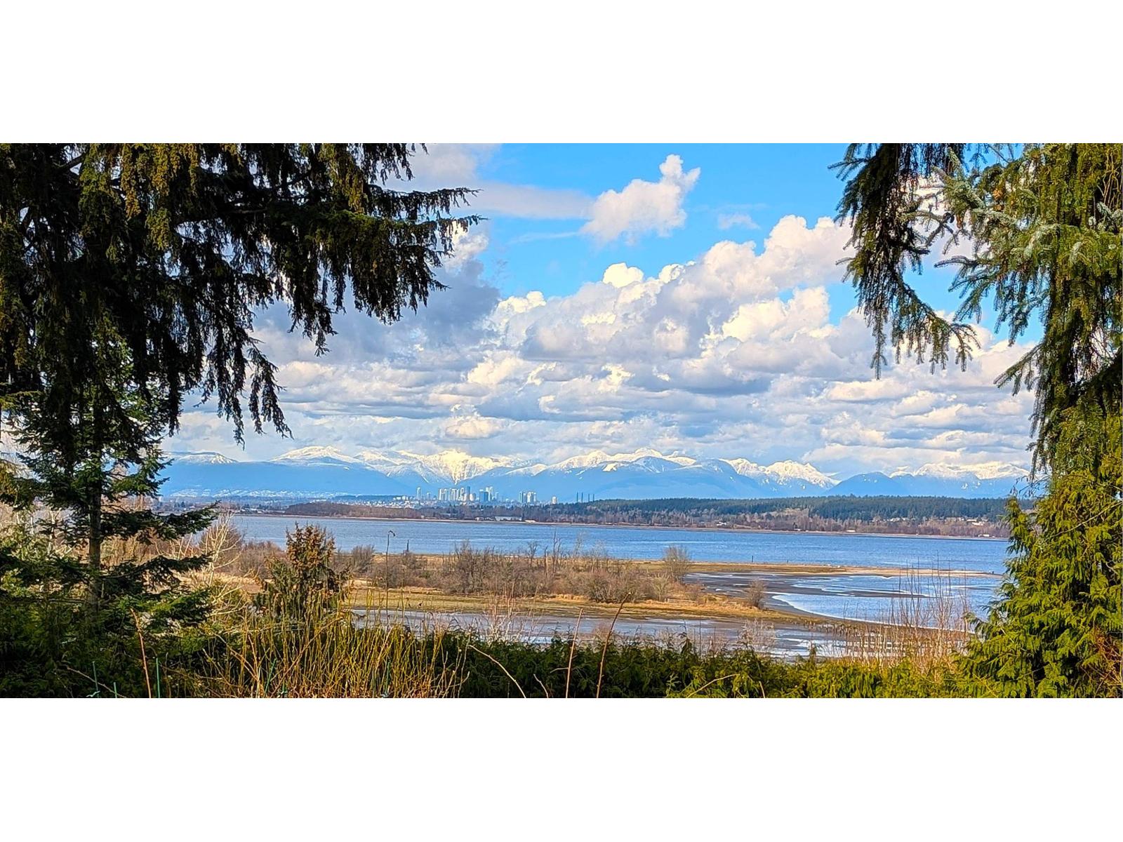 12581 CRESCENT ROAD, Surrey, British Columbia