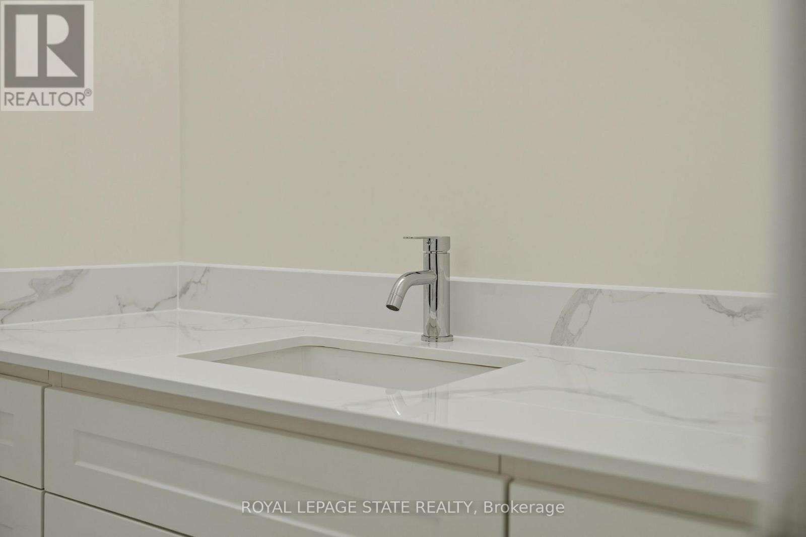 15 - 1983 Main Street W, Hamilton, Ontario  L8S 4R3 - Photo 36 - X12861996