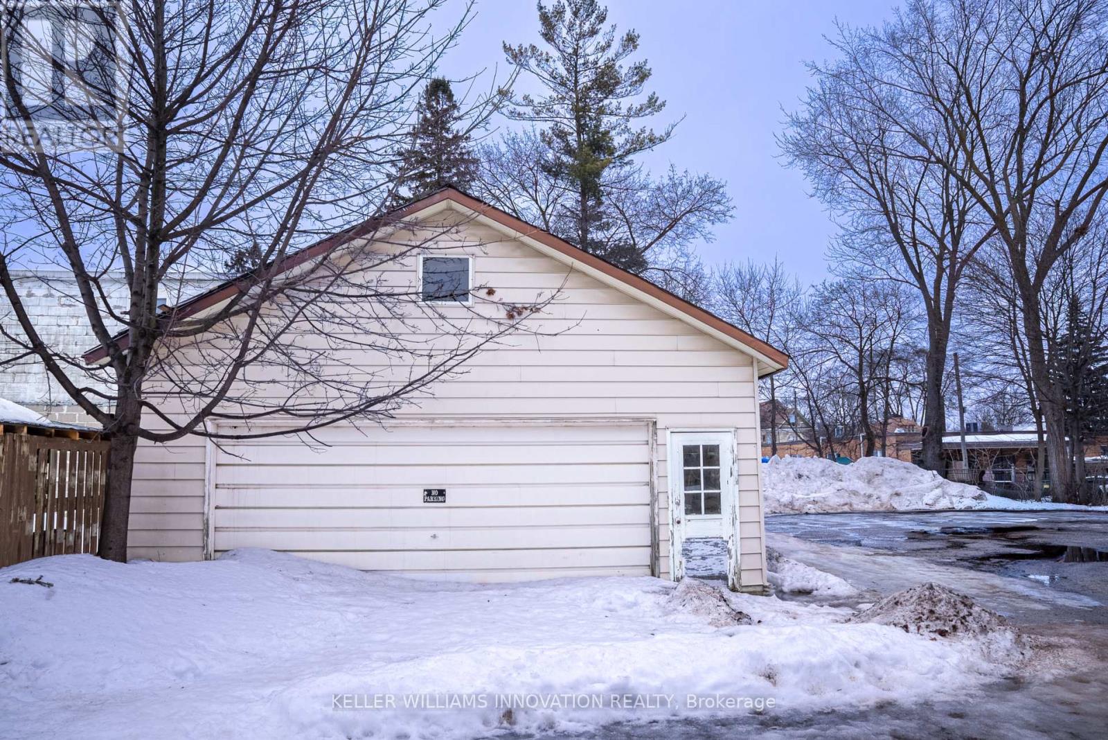 484 10th Avenue, Hanover, Ontario  N4N 1R1 - Photo 9 - X12862032