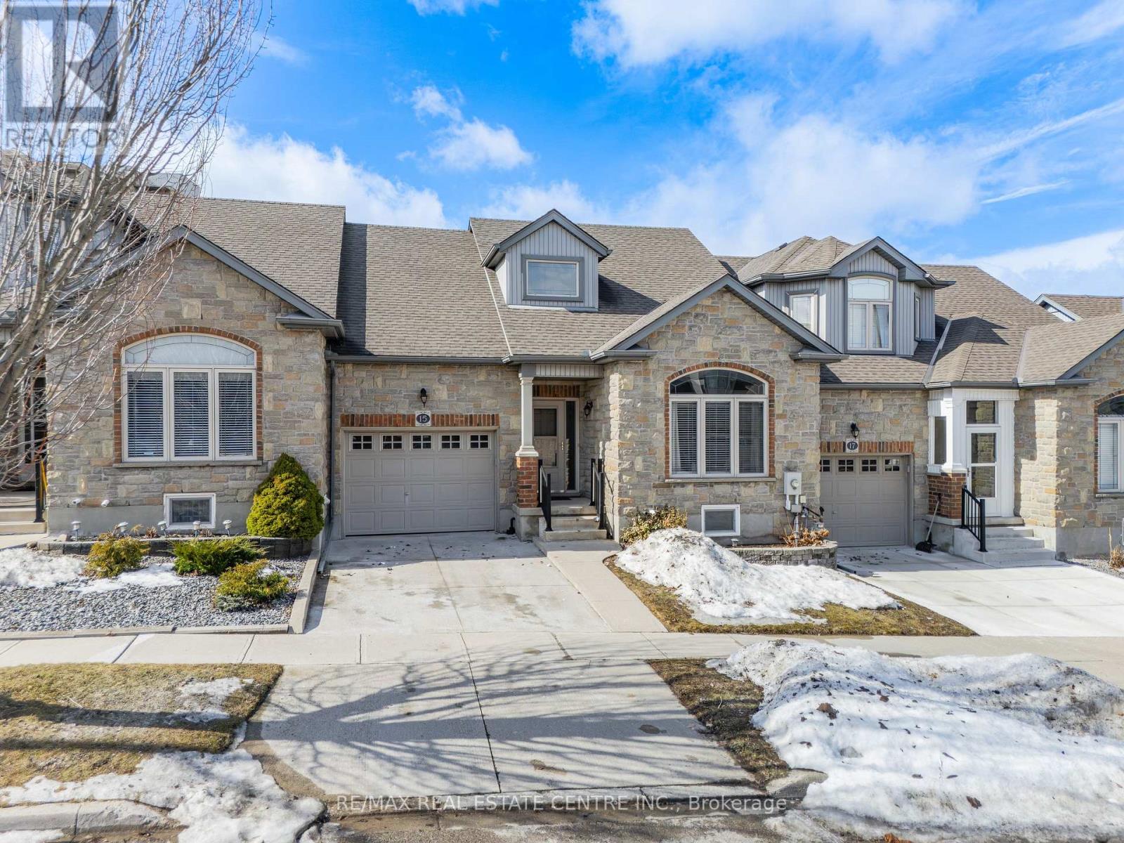 15 KNACK LANE, Cambridge, Ontario