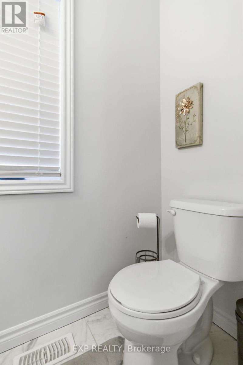 59 Monarch Woods Drive, Kitchener, Ontario  N2P 0K1 - Photo 13 - X12862148