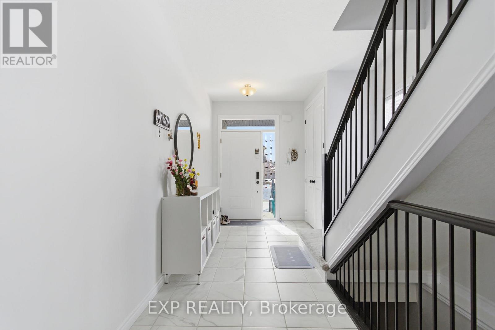 59 Monarch Woods Drive, Kitchener, Ontario  N2P 0K1 - Photo 6 - X12862148