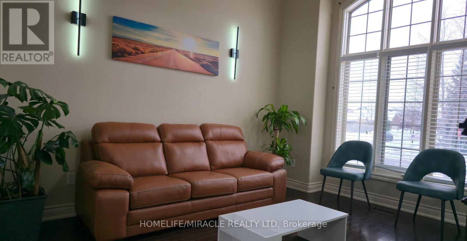 8535 Forestview Boulevard, Niagara Falls, Ontario  L2H 0B2 - Photo 4 - X12862186