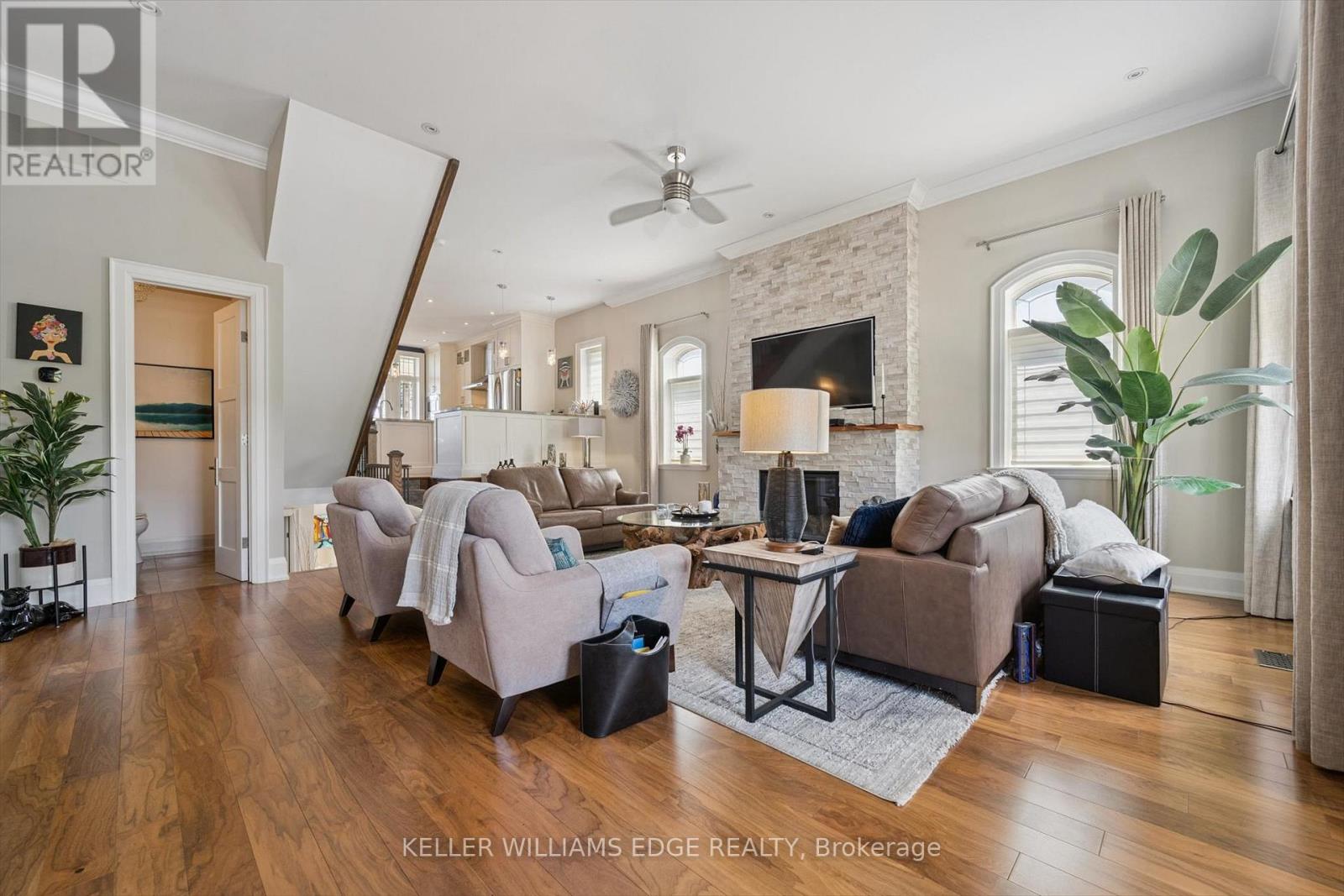 1081 Beach Boulevard, Hamilton, Ontario  L8H 6Z9 - Photo 13 - X12862190