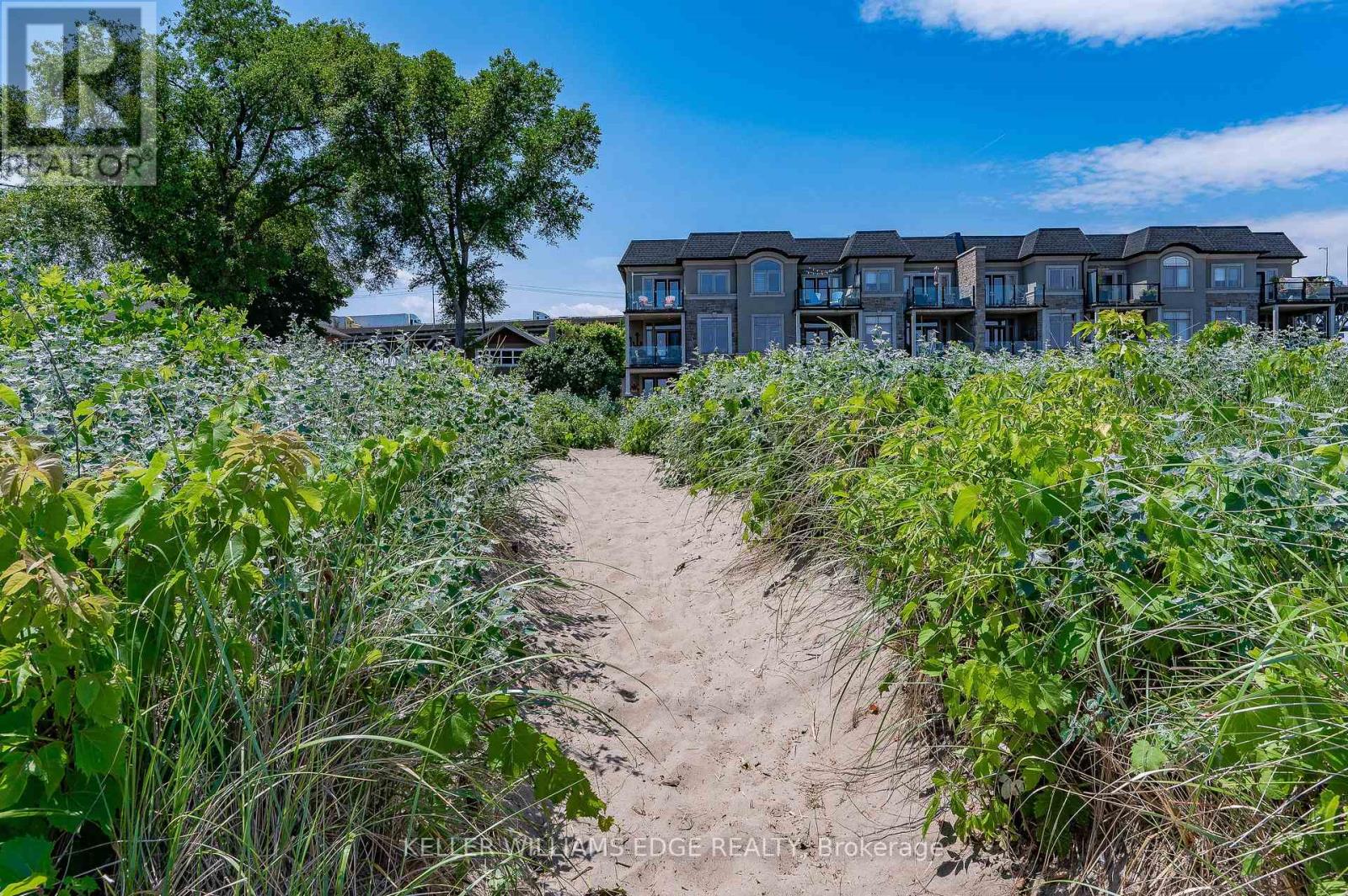 1081 Beach Boulevard, Hamilton, Ontario  L8H 6Z9 - Photo 3 - X12862190