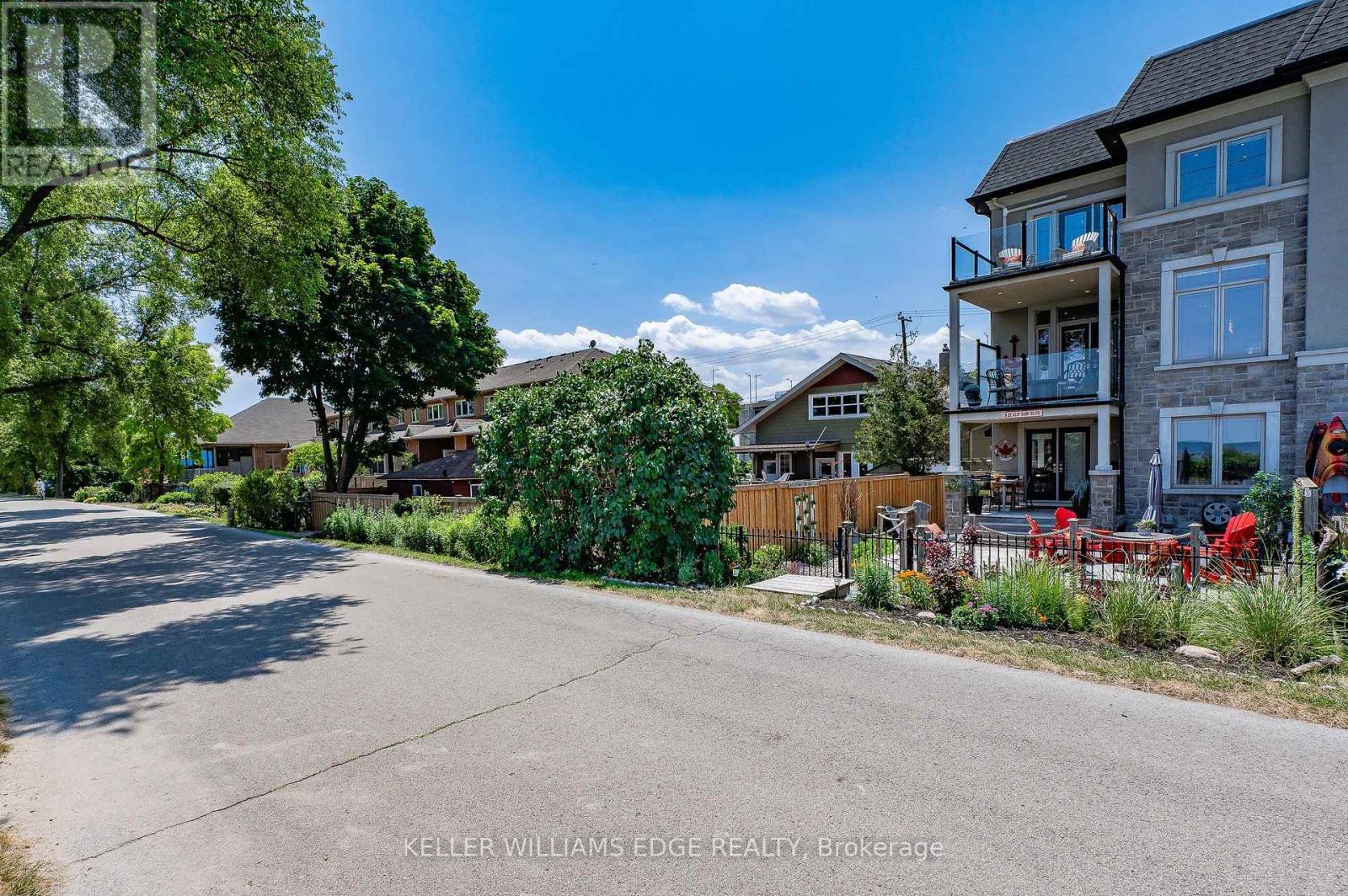 1081 Beach Boulevard, Hamilton, Ontario  L8H 6Z9 - Photo 48 - X12862190