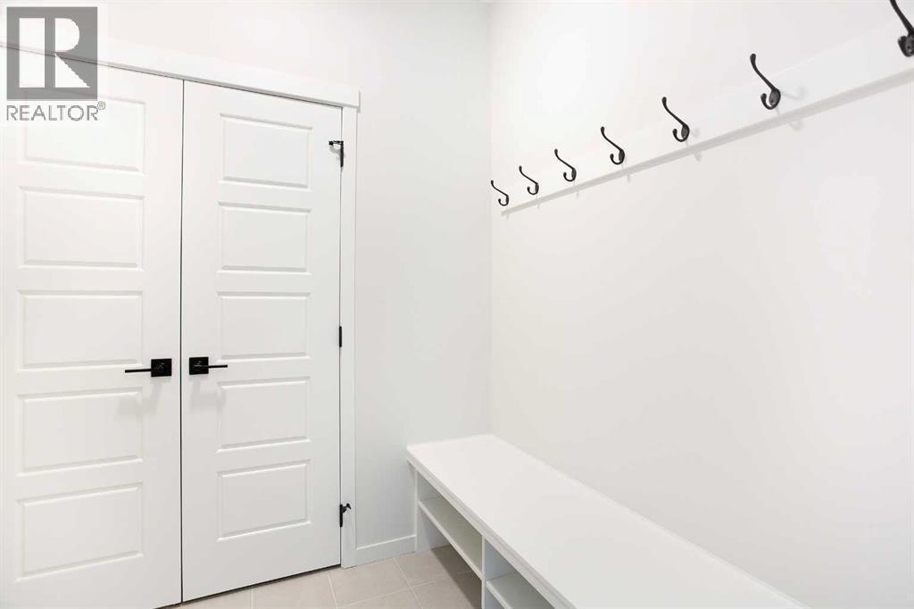 49 Creekside Passage Sw, Calgary, Alberta  T2X 5V6 - Photo 13 - A2279243