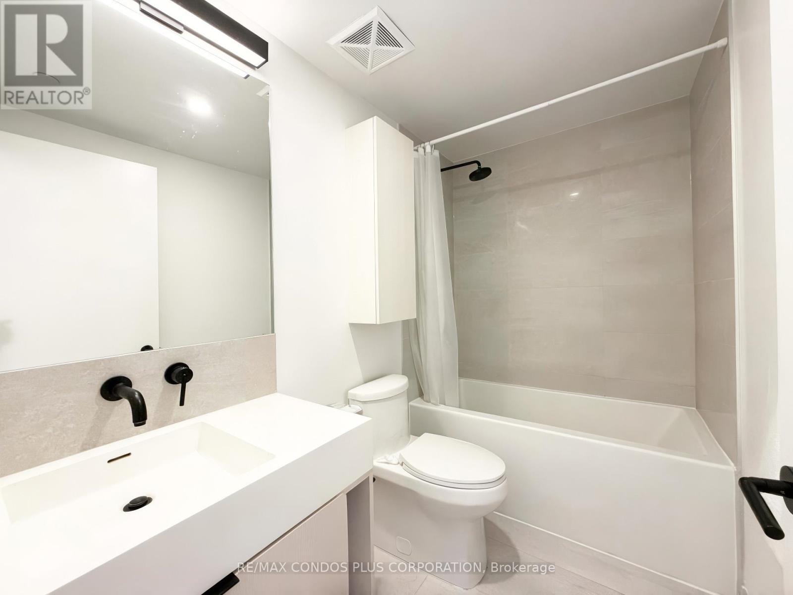 1525 - 108 Peter Street, Toronto, Ontario  M5V 0W2 - Photo 11 - C12856674