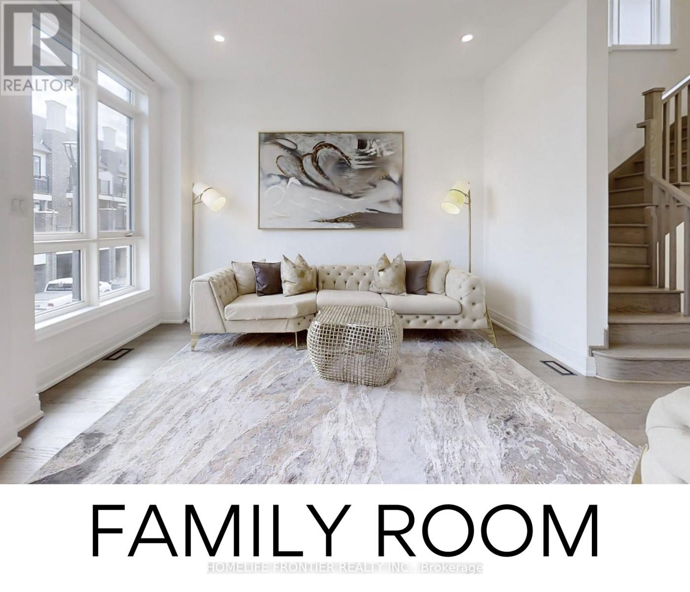 40 Chiara Rose Lane, Richmond Hill, Ontario  L4E 1H4 - Photo 8 - N12823086