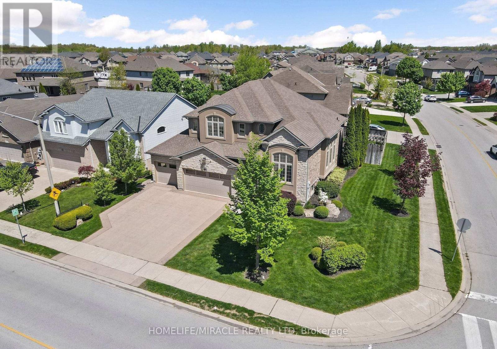 8535 Forestview Boulevard, Niagara Falls, Ontario  L2H 0B2 - Photo 3 - X12862186