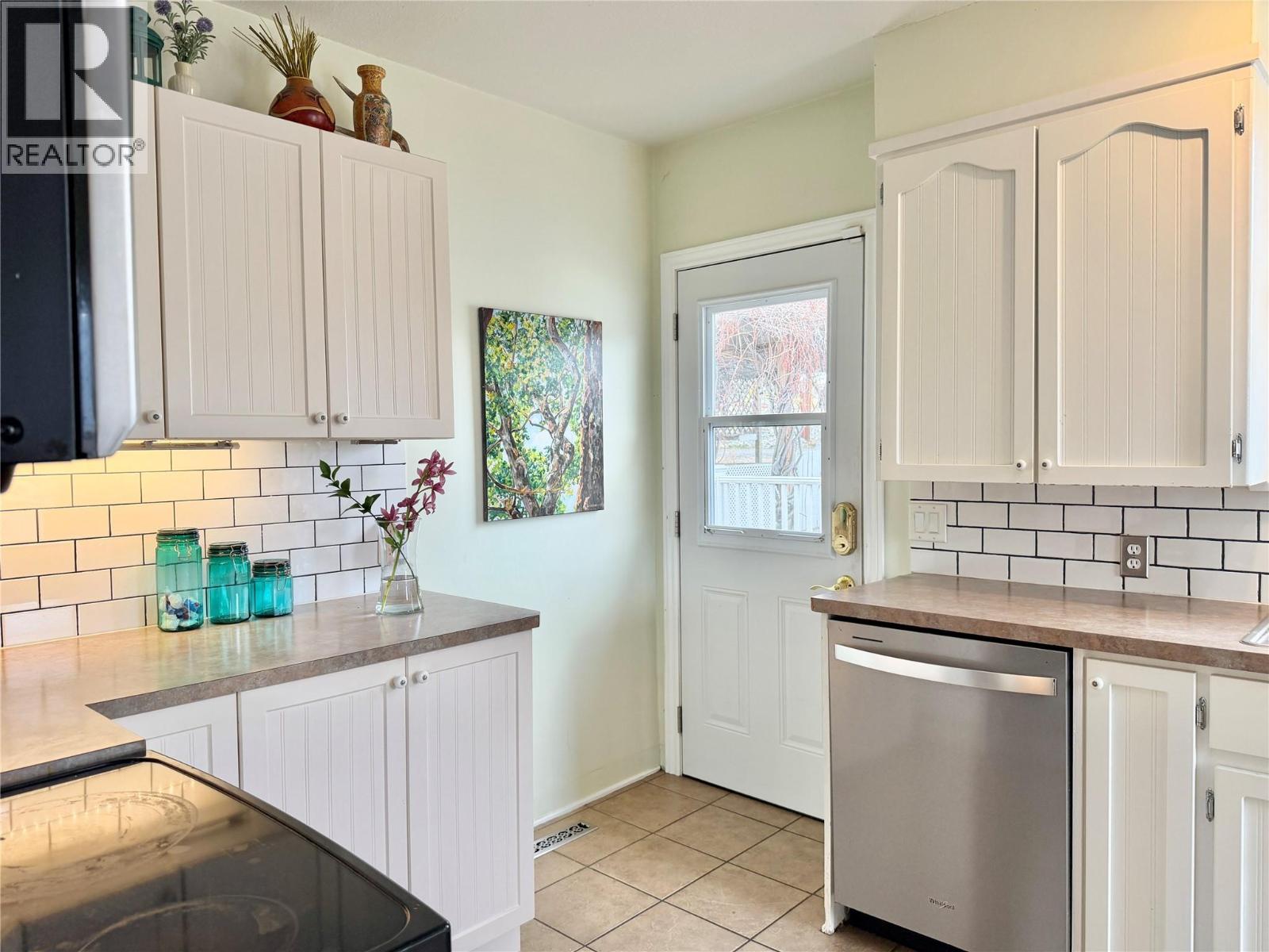 650 School Avenue, Oliver, British Columbia  V0H 1T0 - Photo 13 - 10377982