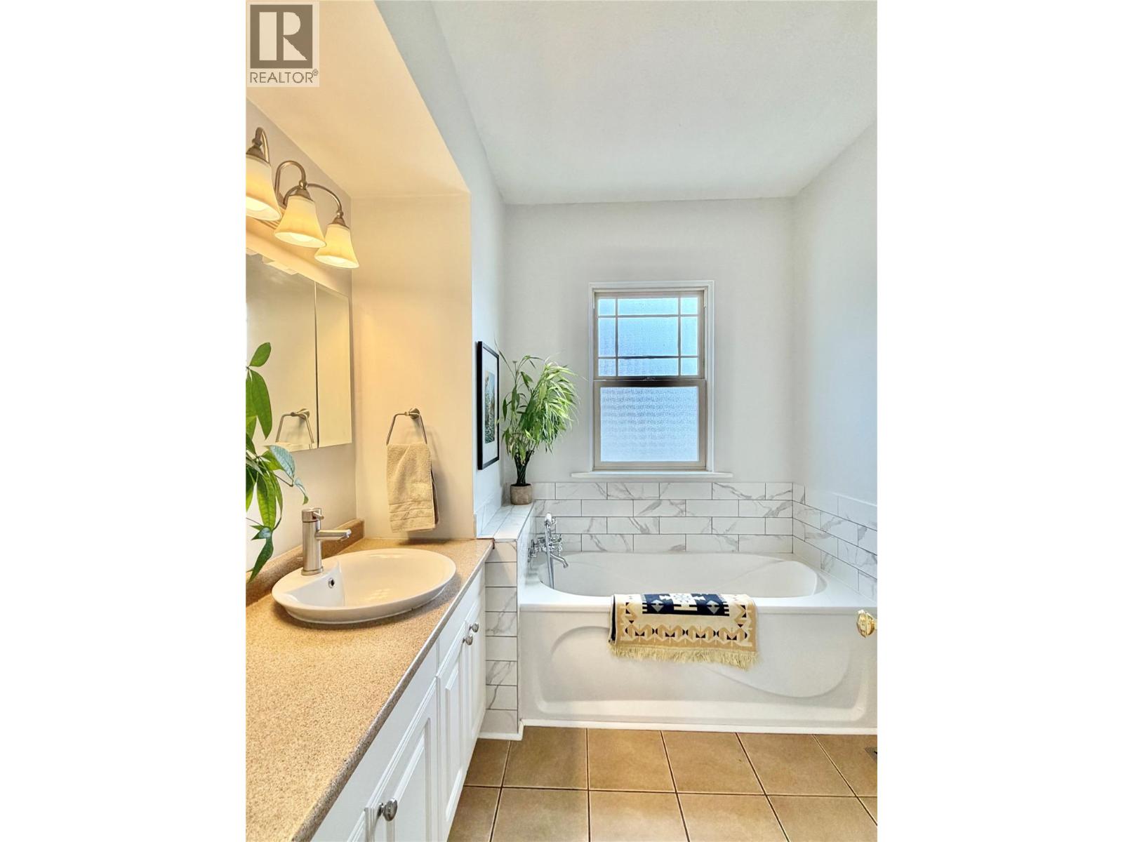 650 School Avenue, Oliver, British Columbia  V0H 1T0 - Photo 26 - 10377982