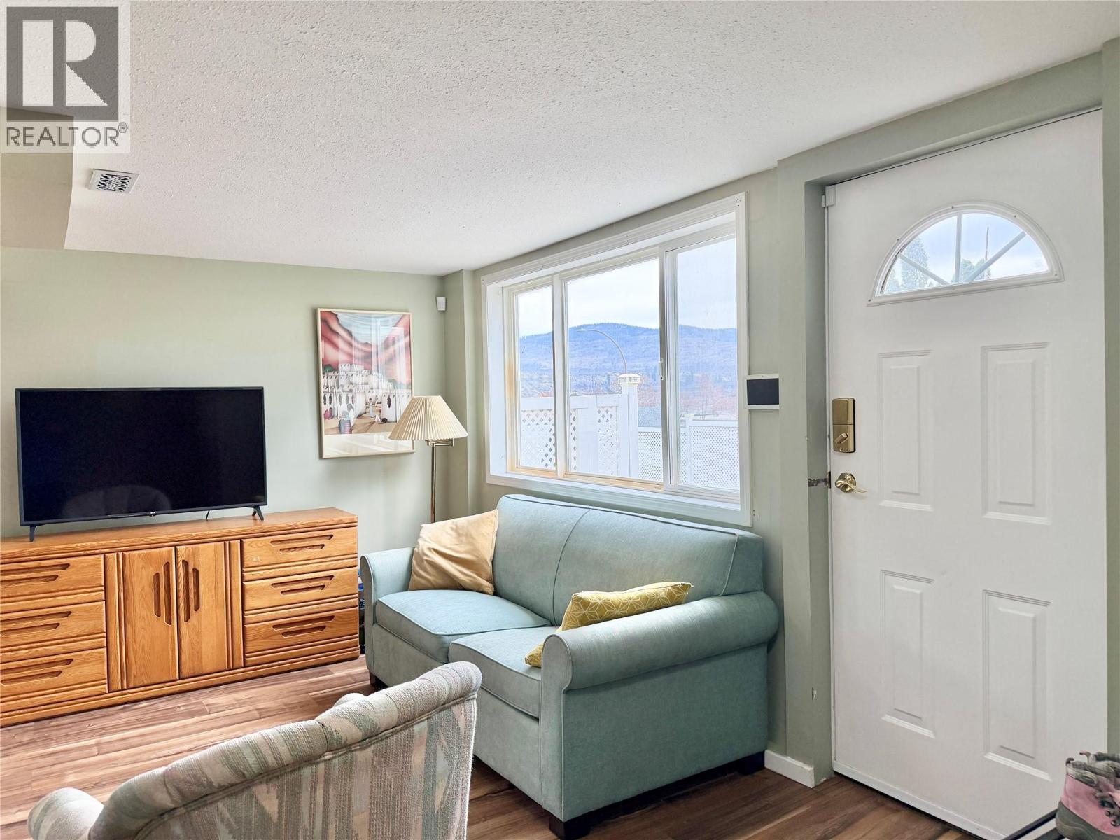 650 School Avenue, Oliver, British Columbia  V0H 1T0 - Photo 38 - 10377982