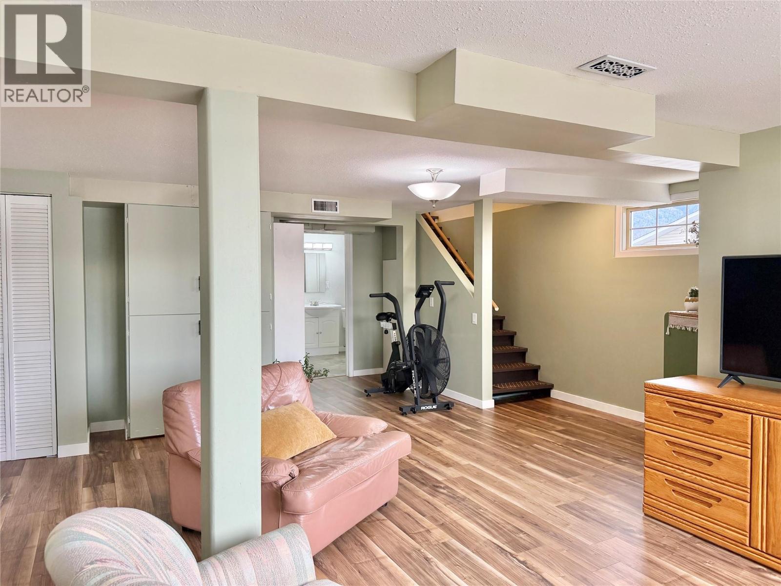 650 School Avenue, Oliver, British Columbia  V0H 1T0 - Photo 39 - 10377982