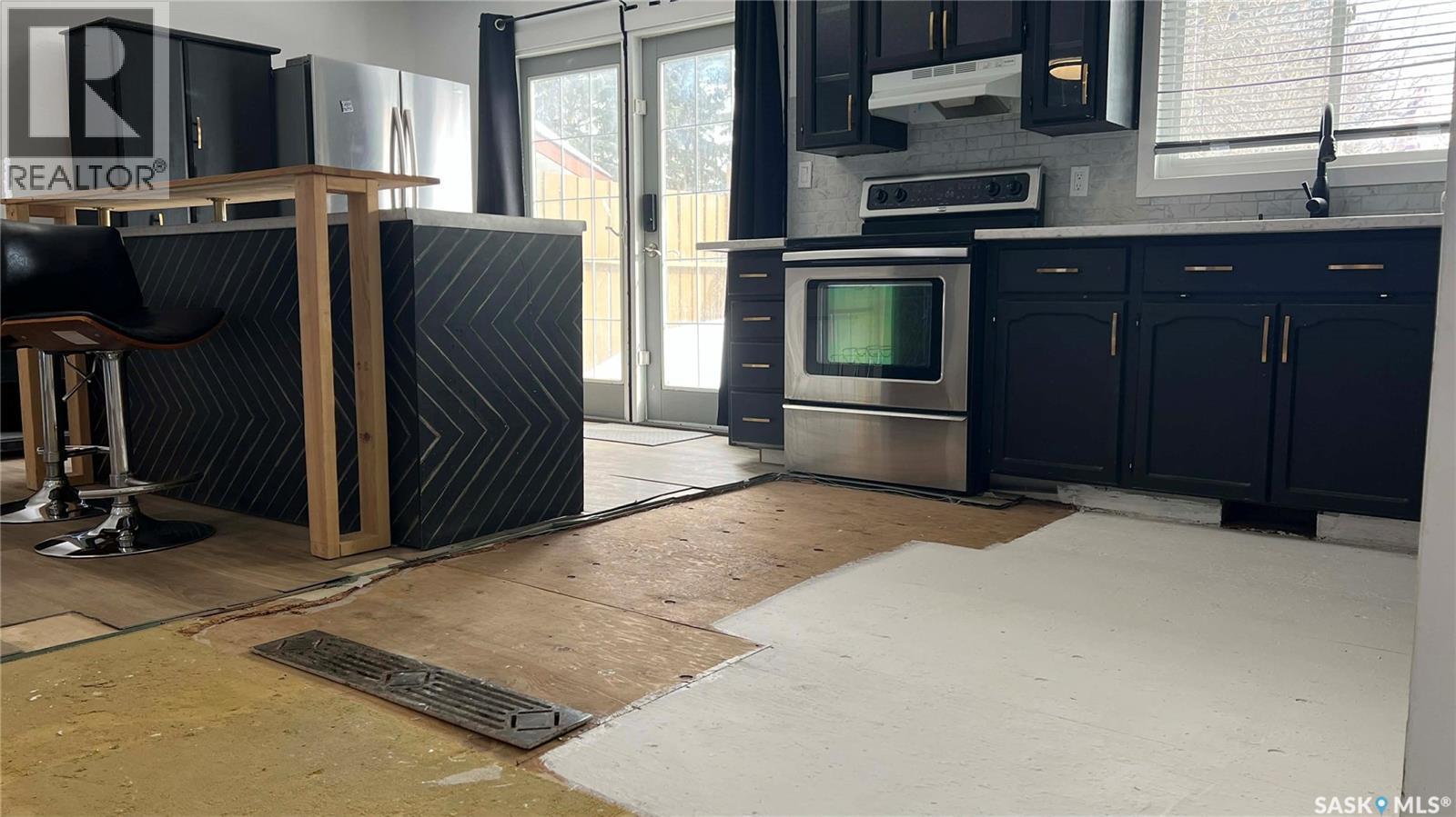 310 5th Avenue, Cudworth, Saskatchewan  S0K 1B0 - Photo 4 - SK025978